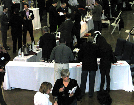 bordeaux_tasting_07 Tasters signing in
